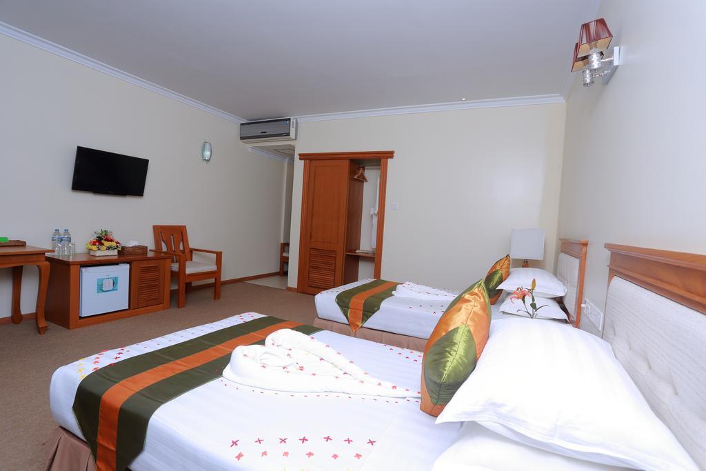Apex Hotel Naypyidaw Habitación foto